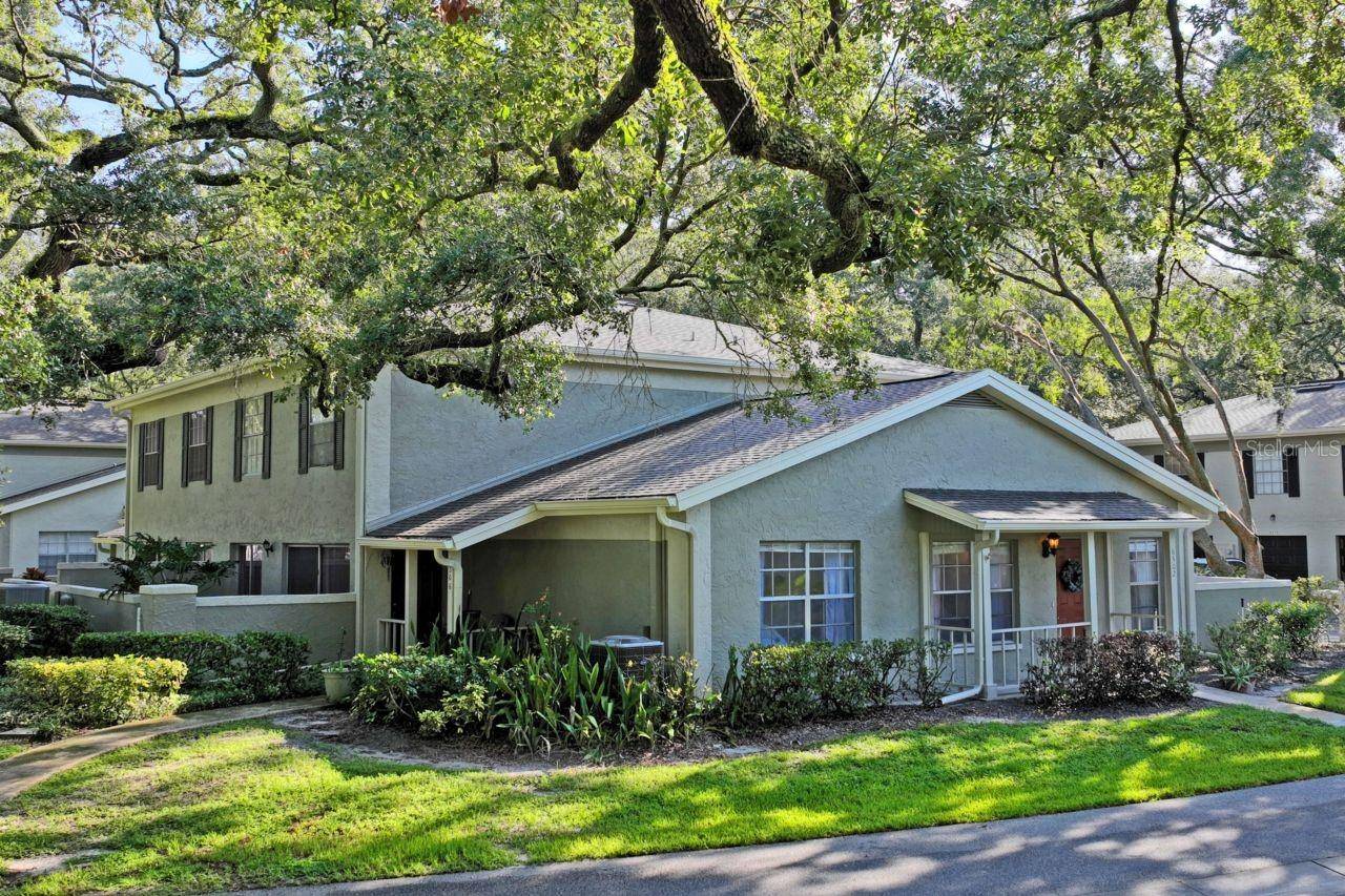 6302 TREETOP CIR, Temple Terrace, FL 33617