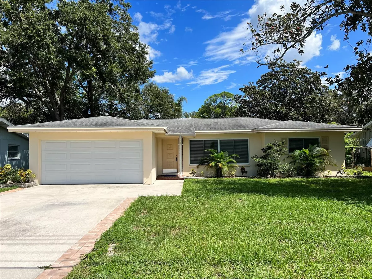 Dunedin, FL 34698,747 PATRICIA AVE