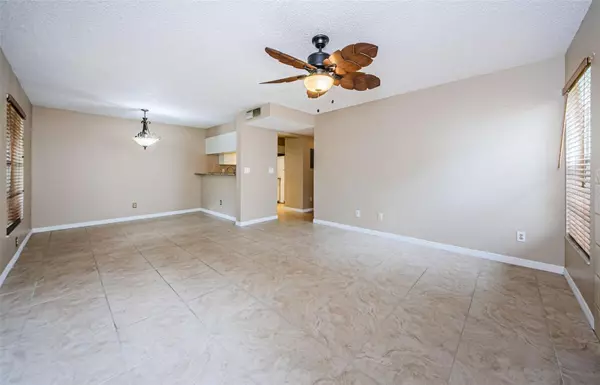 Palm Harbor, FL 34684,3008 BONAVENTURE CIR #102