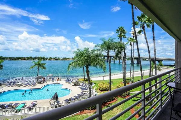 St Petersburg, FL 33715,5801 BAHIA DEL MAR CIR #311