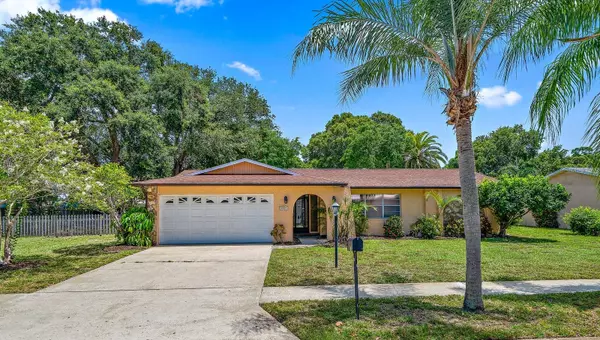 12221 IMPERIAL DR, Seminole, FL 33772