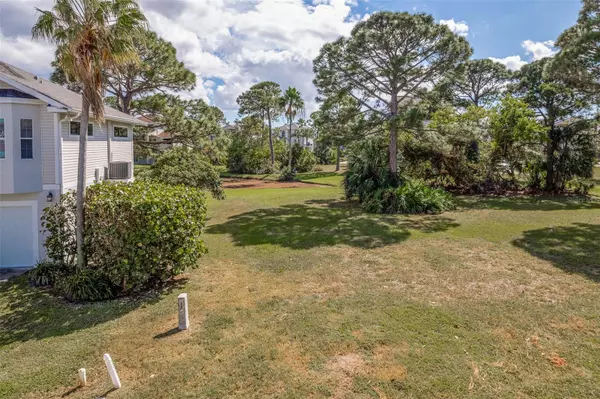 Tarpon Springs, FL 34689,HARBOUR WATCH CIR