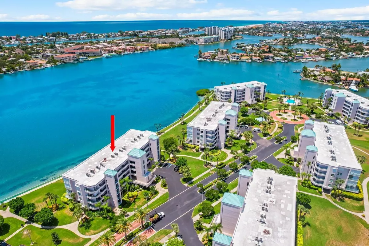 St Pete Beach, FL 33707,8000 SAILBOAT KEY BLVD S #302