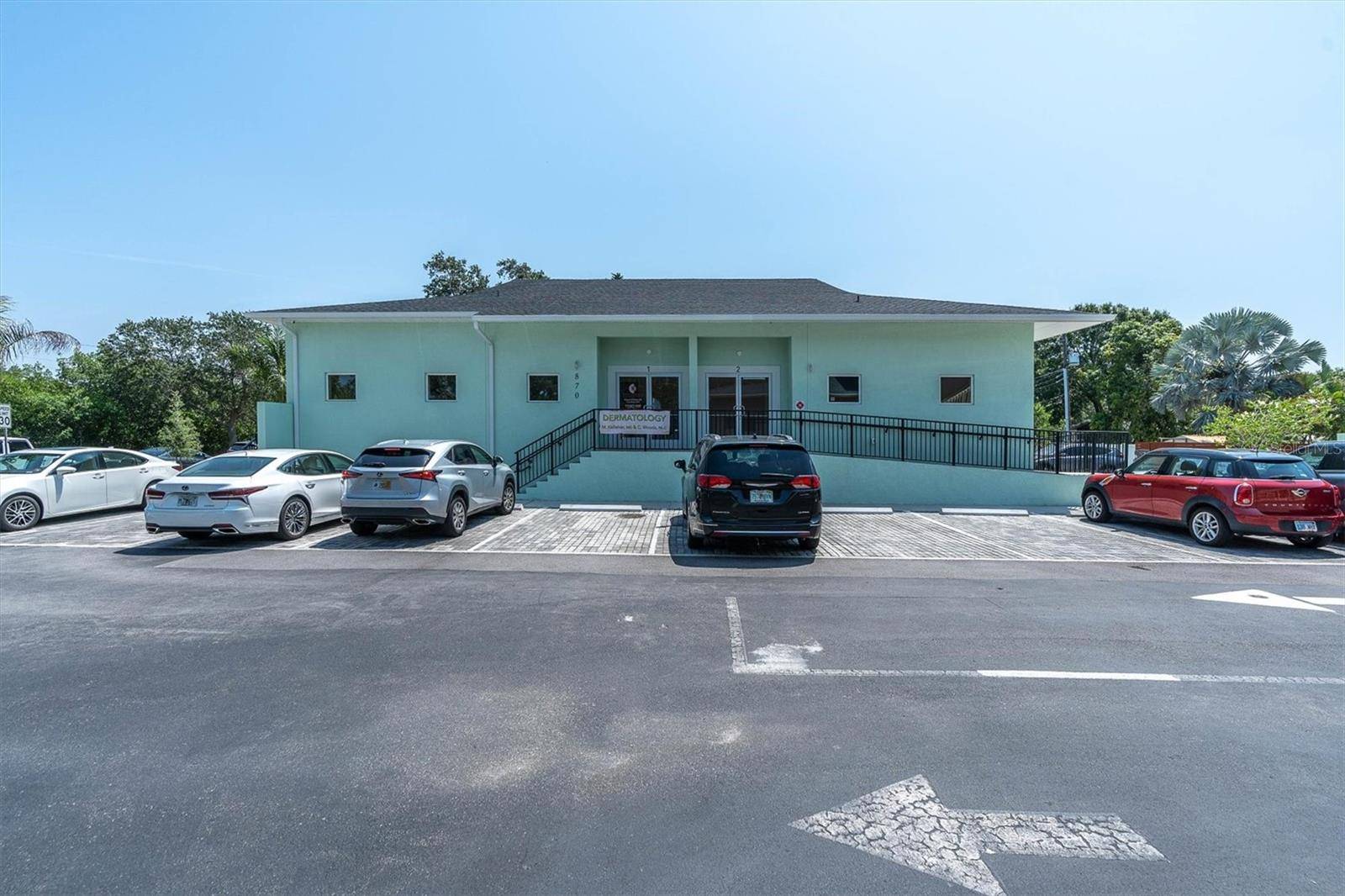 St Petersburg, FL 33702,870 77TH AVE N #2