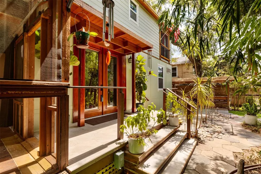 1021 7TH ST N, St Petersburg, FL 33701