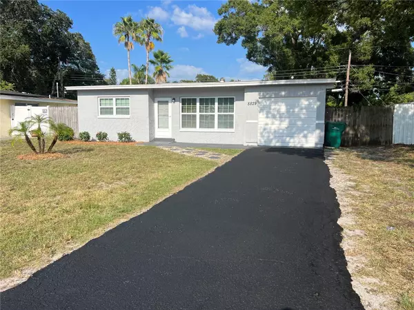 Seminole, FL 33777,8829 93RD ST