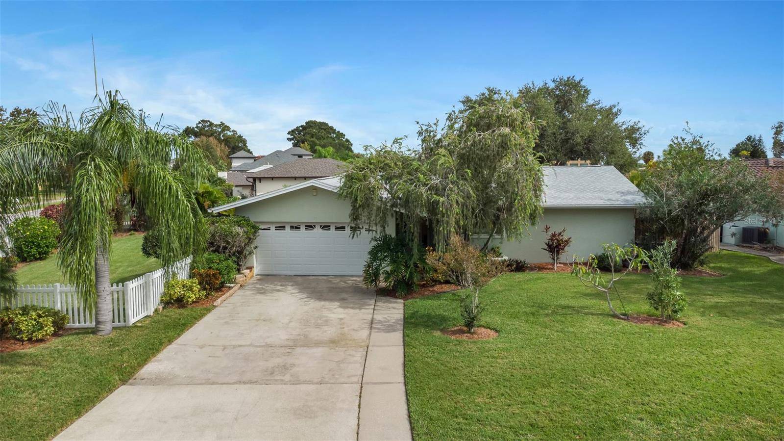 700 DEL ORO DR, Safety Harbor, FL 34695