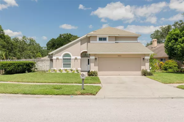 9811 TERRACE TRAIL LN, Temple Terrace, FL 33637