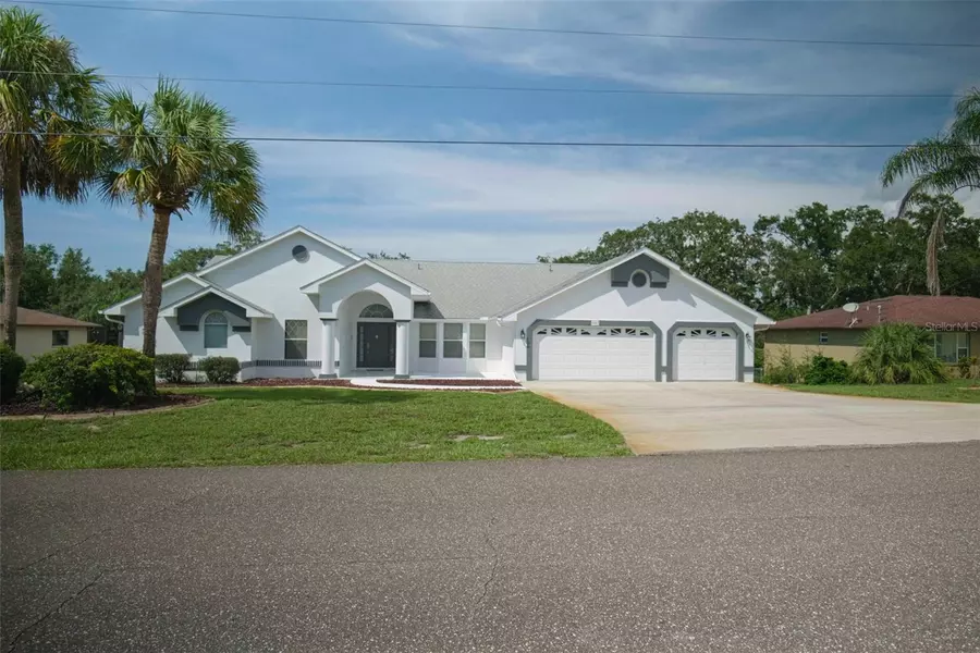 6483 CLEARWATER DR, Spring Hill, FL 34606