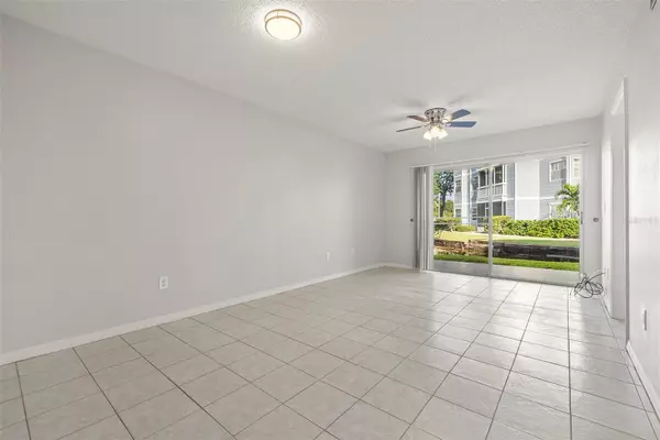 St Petersburg, FL 33710,6915 STONES THROW CIR N #3103