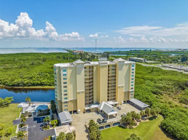 St Petersburg, FL 33716,10851 MANGROVE CAY LN NE #313