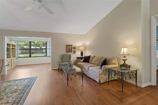 Tarpon Springs, FL 34689,1302 GOLFVIEW DR