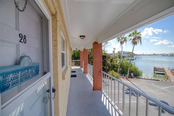 8567 W GULF BLVD #28N, Treasure Island, FL 33706