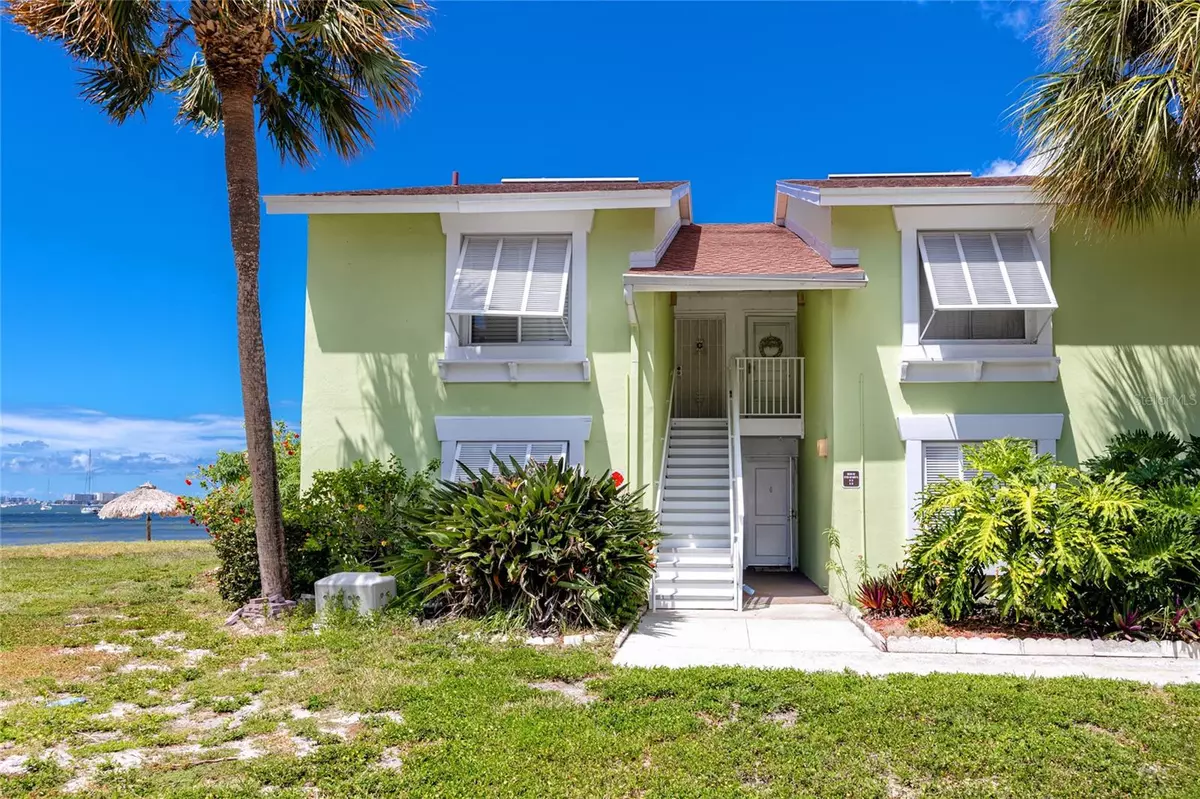 St Petersburg, FL 33711,3735 42ND WAY S #B