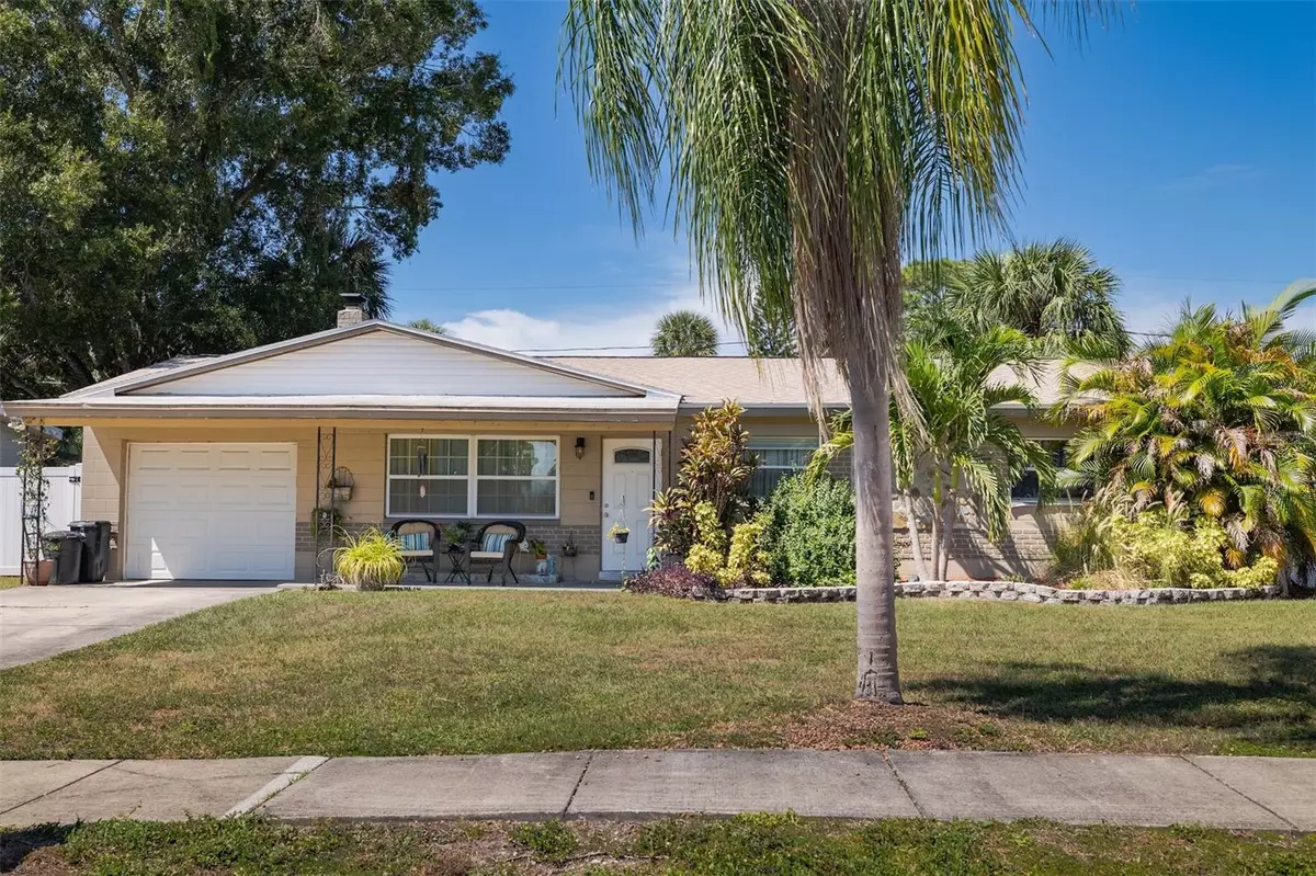 Seminole, FL 33777,7656 85TH LN