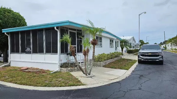 8300 SEMINOLE BLVD #402,  Seminole,  FL 33772