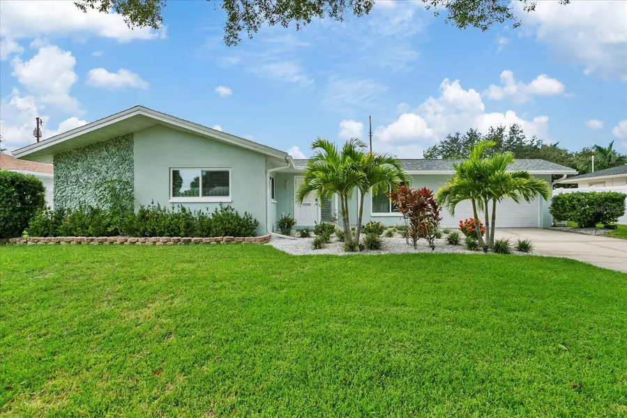 4148 10TH, St Petersburg, FL 33703