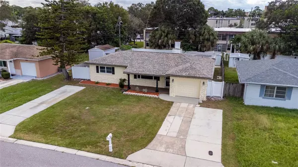 St Petersburg, FL 33708,9934 48TH AVE N