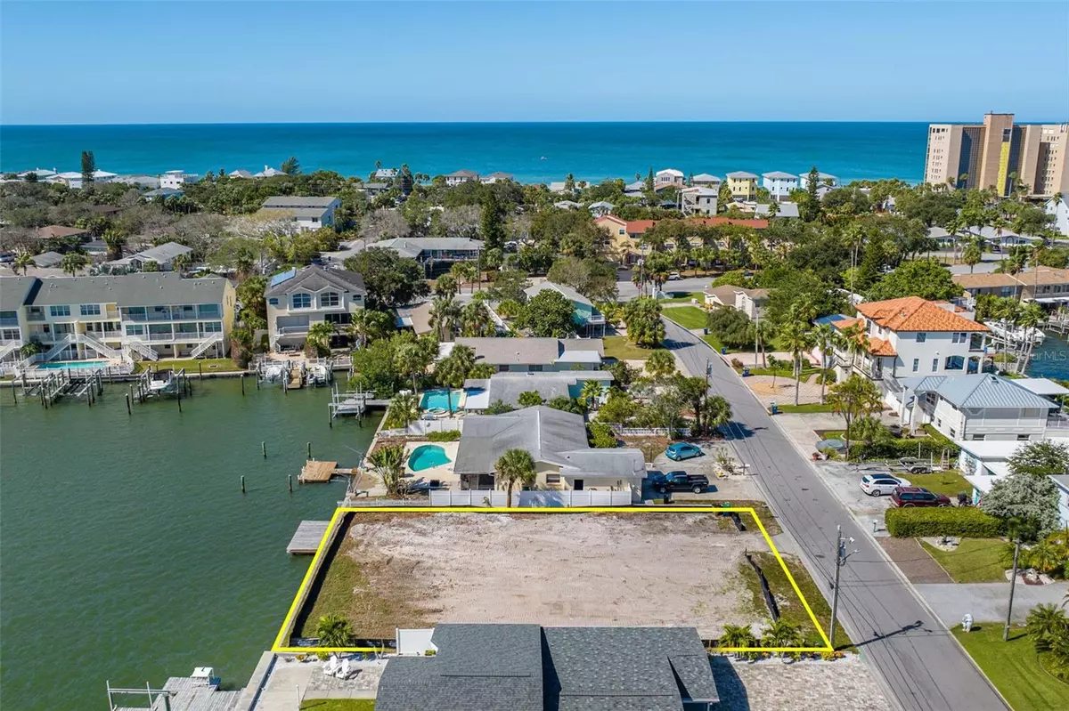 Indian Rocks Beach, FL 33785,313 LA HACIENDA DR
