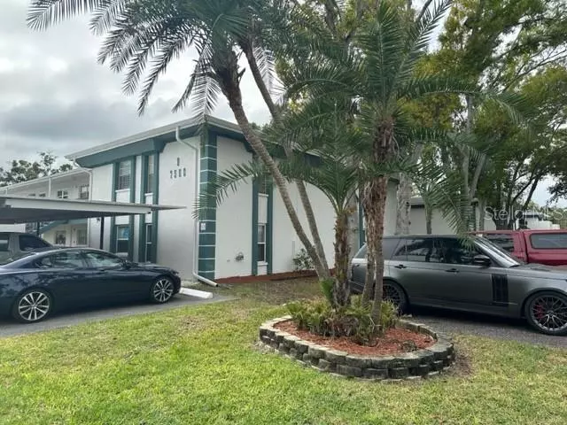 Seminole, FL 33777,7560 92ND ST #107B