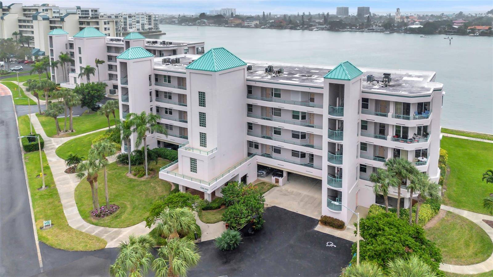 8020 SAILBOAT KEY BLVD S #106, St Pete Beach, FL 33707