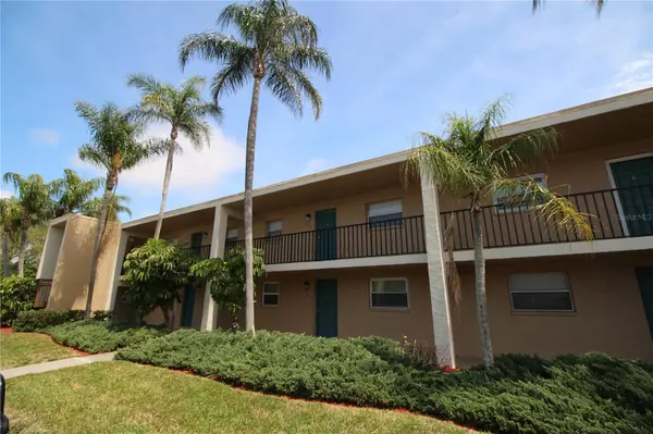 12300 PARK BLVD #203, Seminole, FL 33772