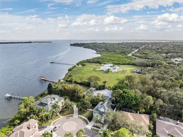 Safety Harbor, FL 34695,112 WATEREDGE CT