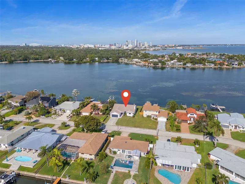 3234 COQUINA KEY DR SE, St Petersburg, FL 33705