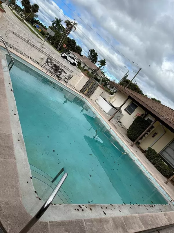 Cape Coral, FL 33904,3615 COUNTRY CLUB BLVD #3