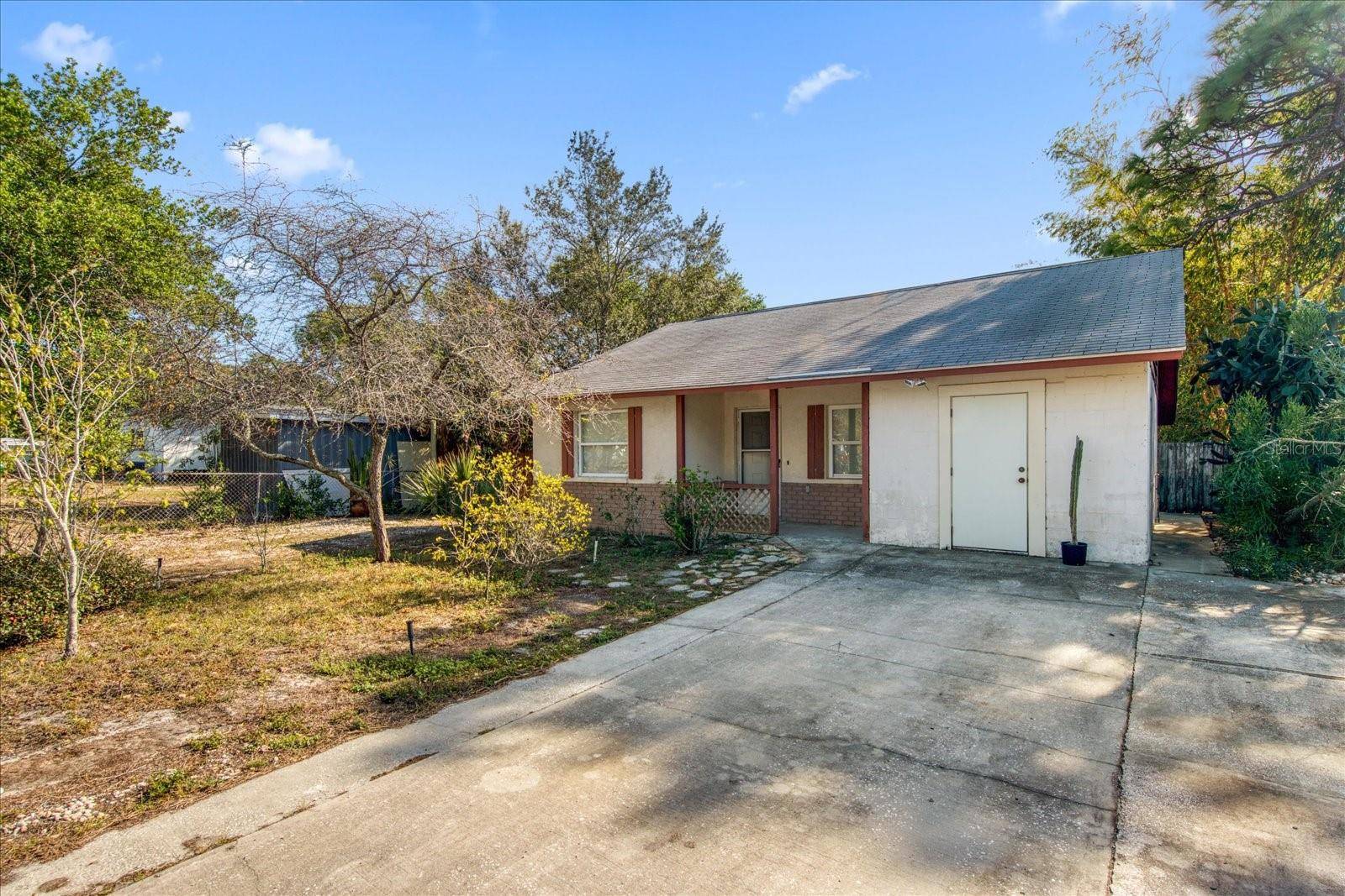 628 PENT ST, Tarpon Springs, FL 34689