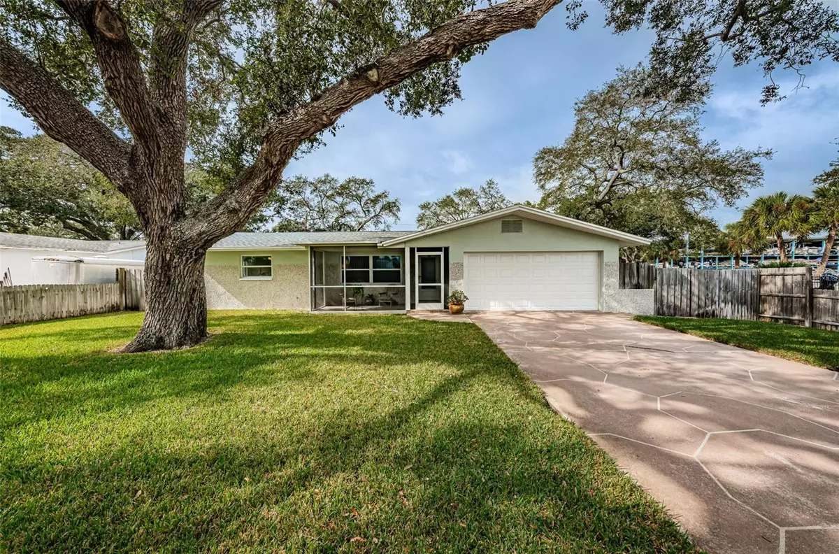 Largo, FL 33774,12394 145TH ST