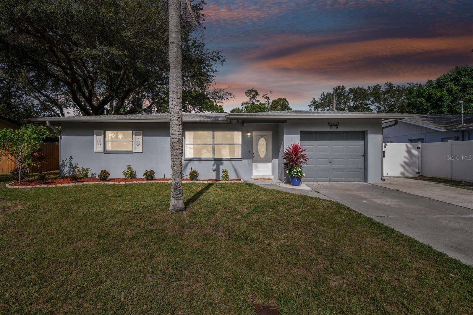 2718 N TERRACE DR,  Clearwater,  FL 33759