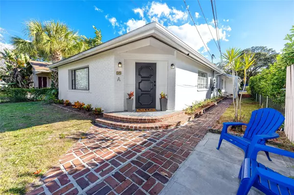 39 W OAKWOOD ST ##A, Tarpon Springs, FL 34689