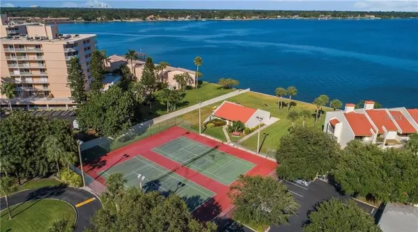 St Petersburg, FL 33711,7550 SUNSHINE SKYWAY LN S #T46