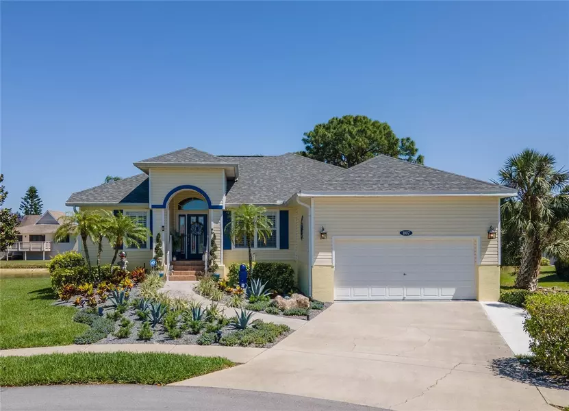 1007 SPOONTAIL CT, Tarpon Springs, FL 34689