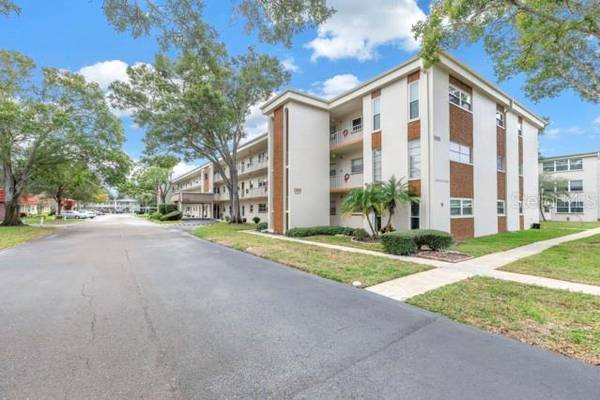 5880 38TH AVE N #207, St Petersburg, FL 33710