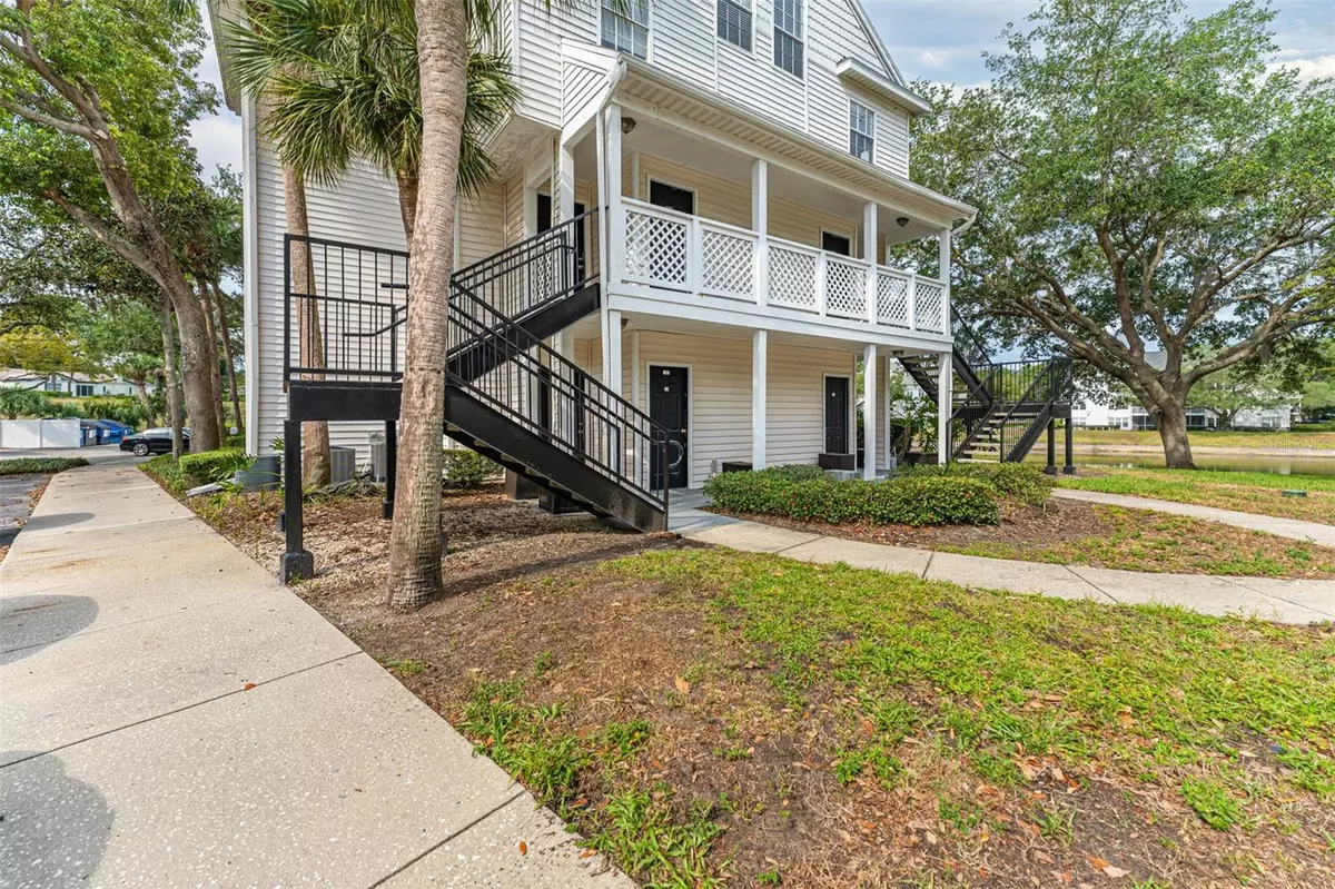 Palm Harbor, FL 34684,3300 HAVILAND CT #104
