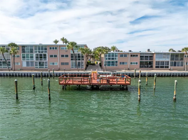 6061 2ND ST E #35, St Pete Beach, FL 33706