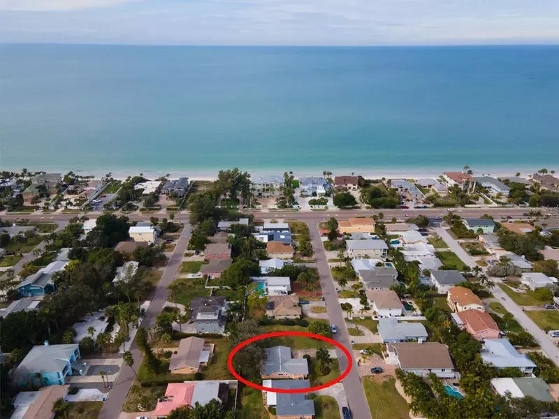 114 8TH ST, Belleair Beach, FL 33786