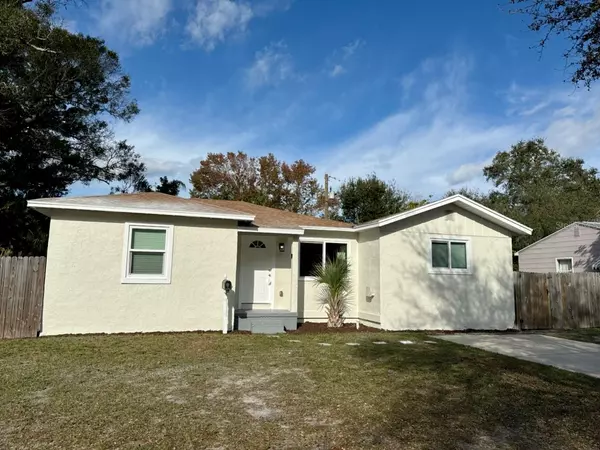 6014 CEDAR ST NE, St Petersburg, FL 33703