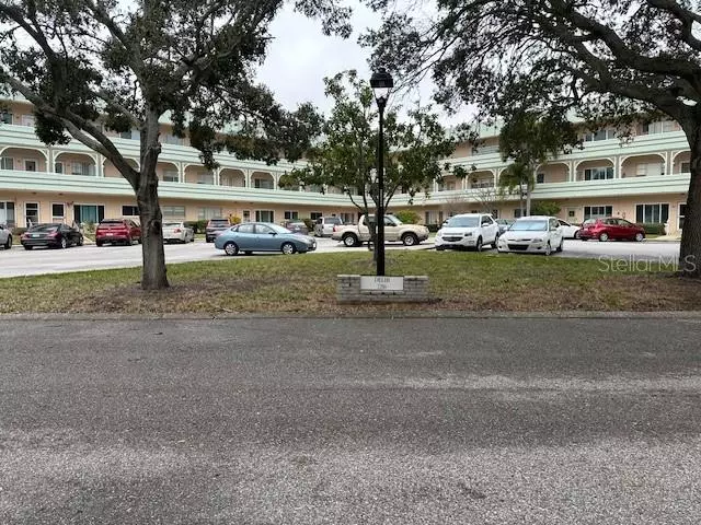 Clearwater, FL 33763,2286 NORWEGIAN DR #10