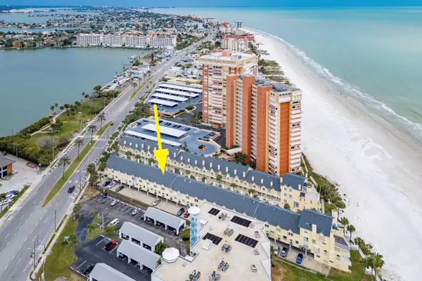 Redington Shores, FL 33708,17960 GULF BLVD #211