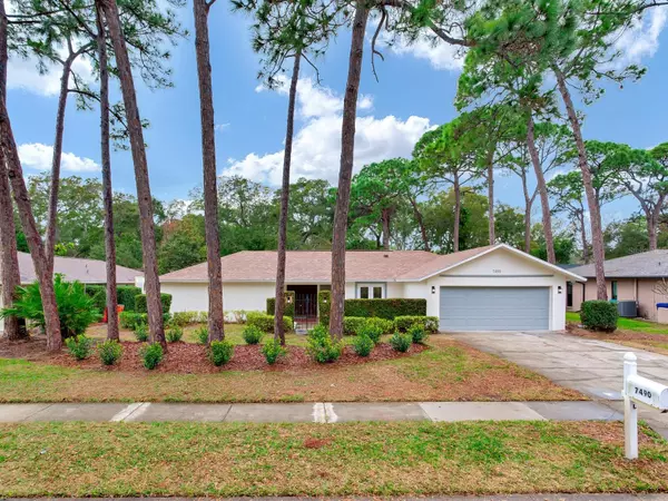 Seminole, FL 33776,7490 PINE VALLEY LN