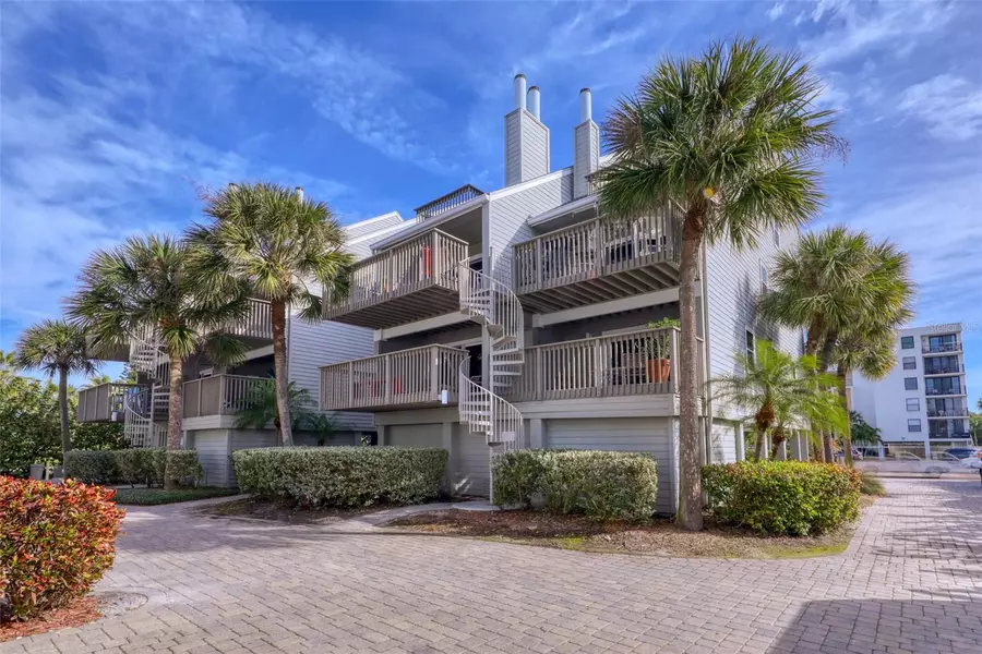 19930 GULF BLVD #1A, Indian Shores, FL 33785