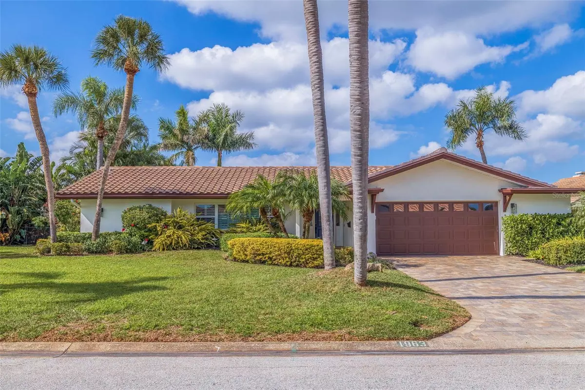 St Petersburg, FL 33703,1963 KANSAS AVE NE