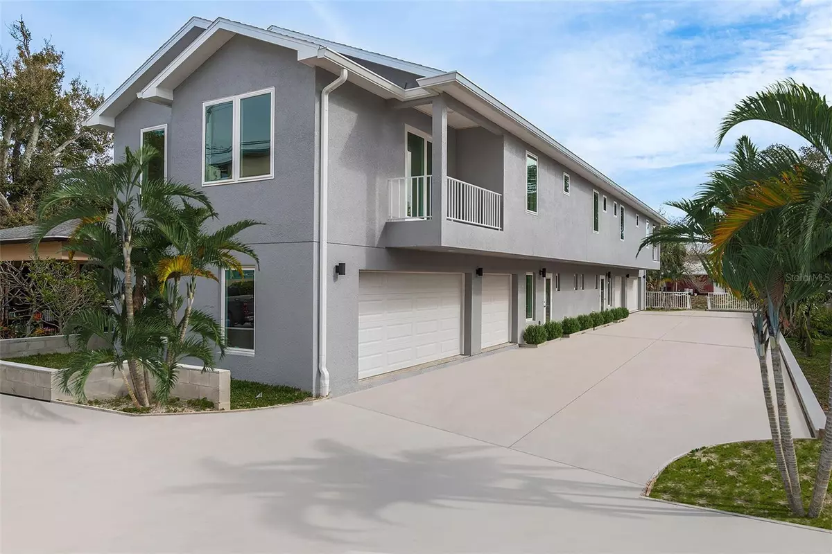 Tarpon Springs, FL 34689,310 HIBISCUS ST