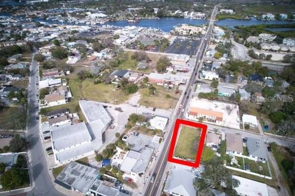 SPRUCE ST,  Tarpon Springs,  FL 34689