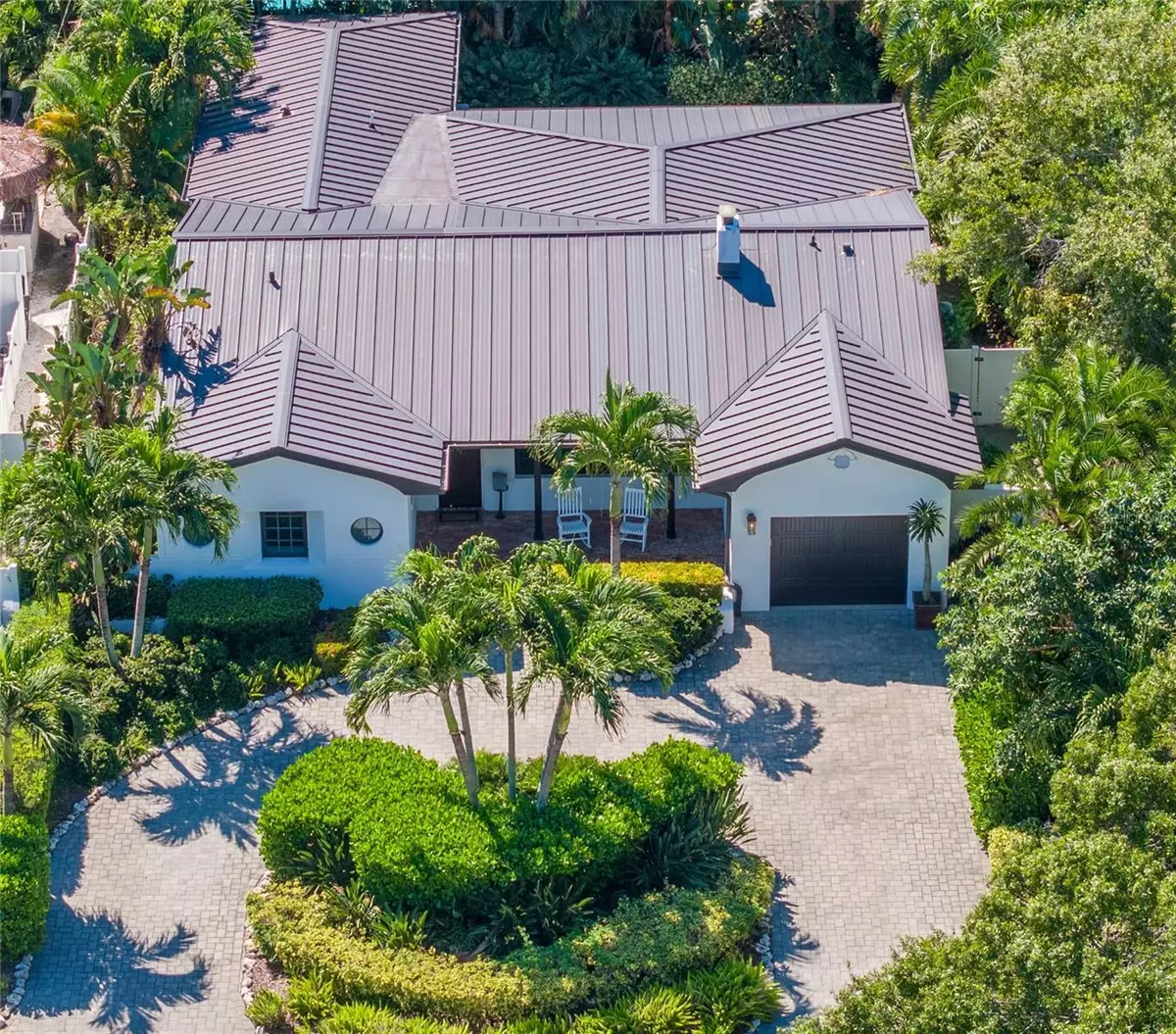 St Petersburg, FL 33704,289 CATALAN BLVD NE