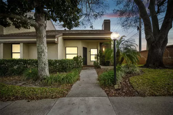 2816 COUNTRYBROOK DR #16, Palm Harbor, FL 34684