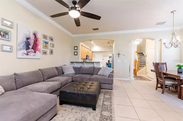 Tarpon Springs, FL 34689,98 S HIGHLAND AVE #202